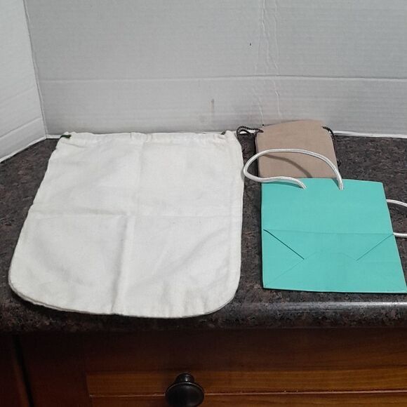 3 Designer Bags: Gucci, Yurman and Tiffany - Picture 5 of 5